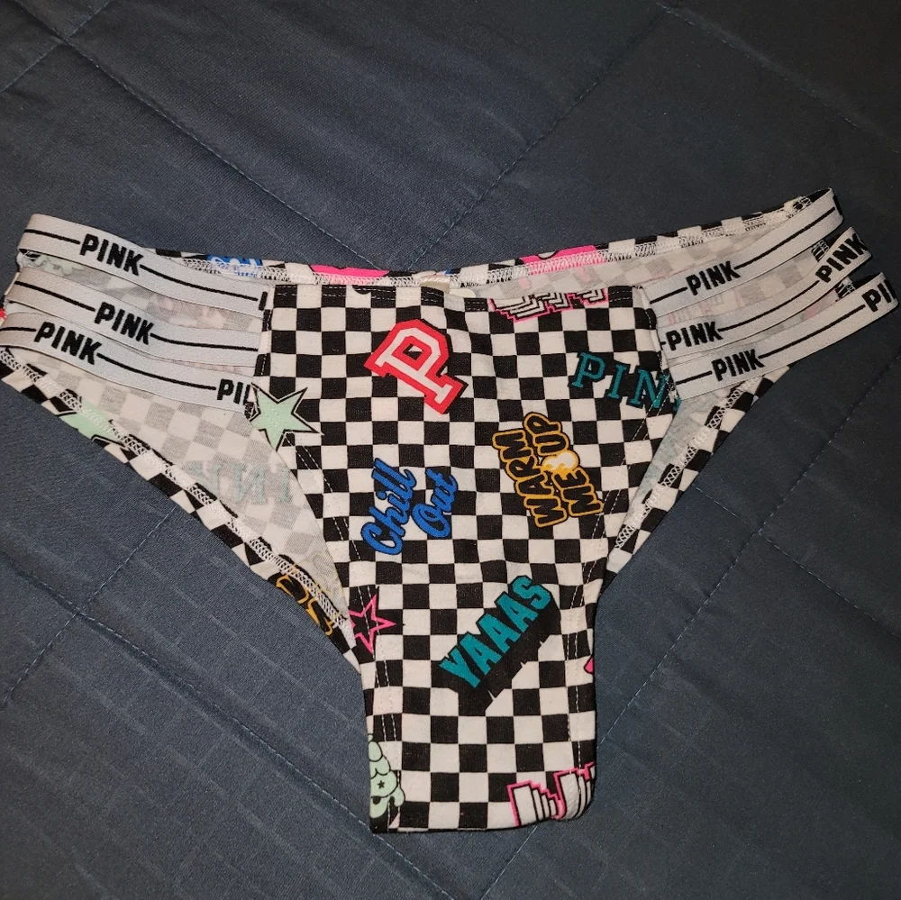 Vs panties - Picture 1 of 3